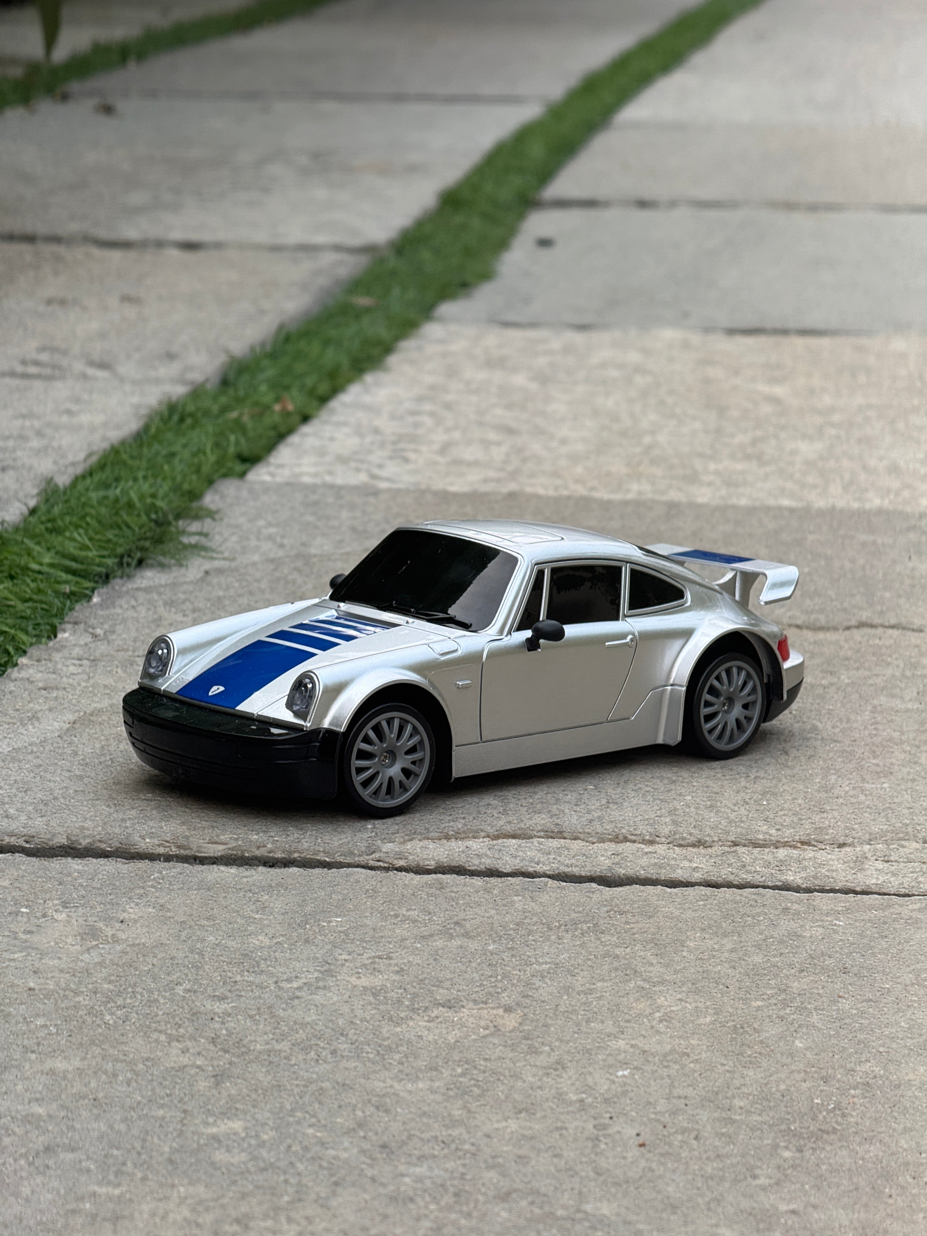 1:24 R/C Drift Racing Porsche 🏁